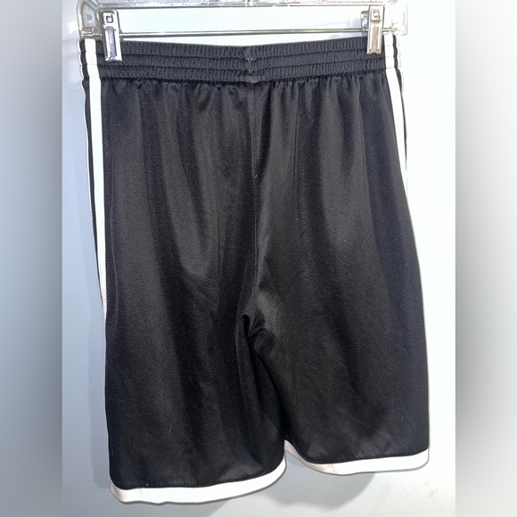Adidas- Black shorts - Picture 3 of 3